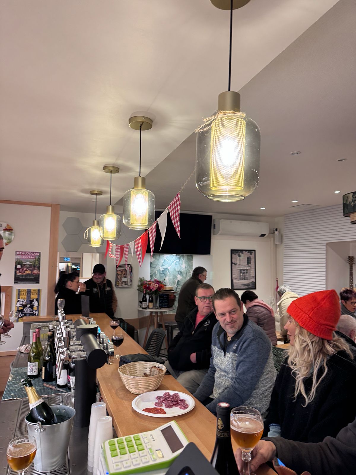 Le bar le soir